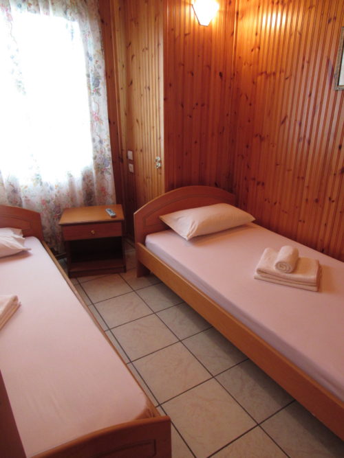 ΟΙΚΟΓΕΝΕΙΑΚΑ ΔΩΜΑΤΙΑ